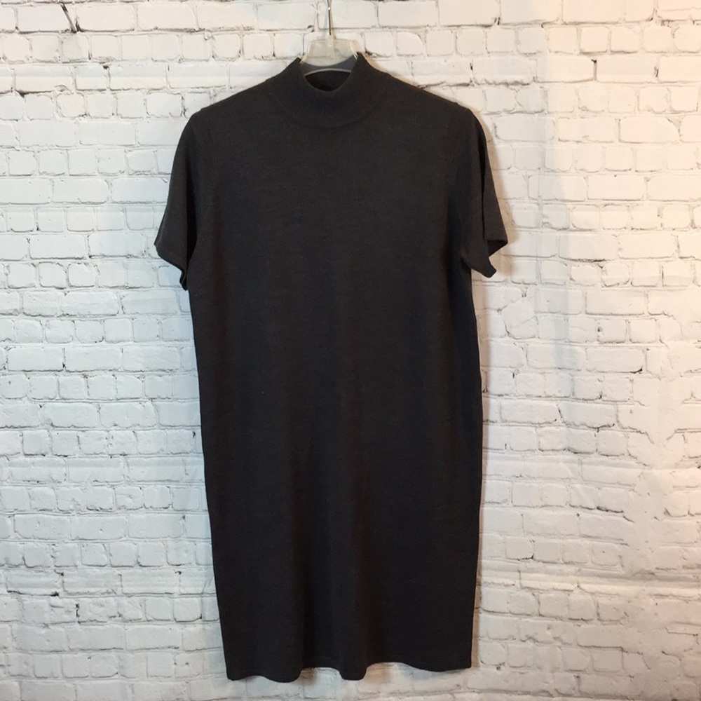 Nina Leonard gray knit moc T shift dress